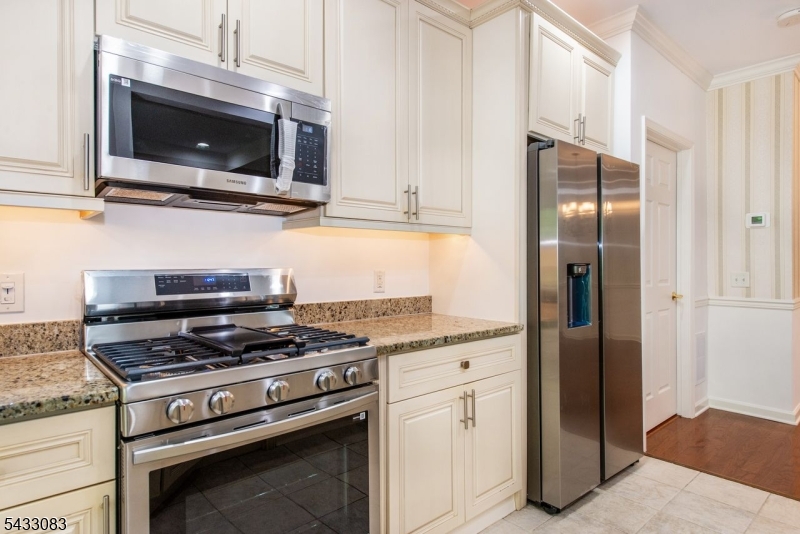 HORIZONS AT MT ARLINGTON - Residential