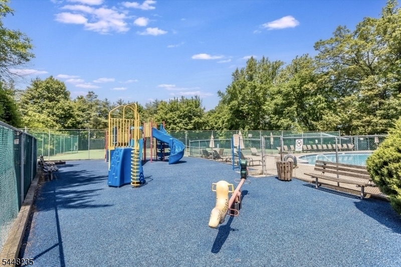Crystal Woods - Residential