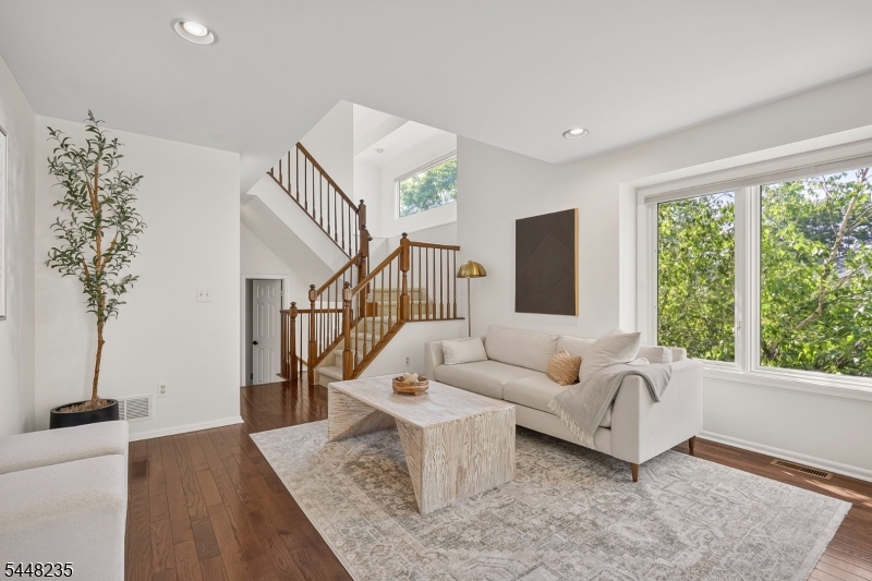 Crystal Woods - Residential