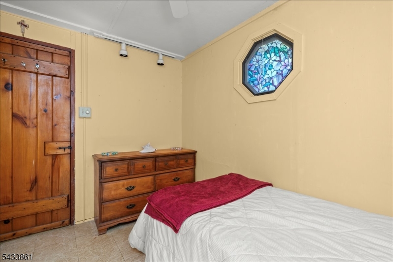 Lake Tamarack - Residential