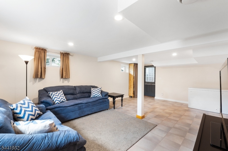 White Meadow Lake - Residential