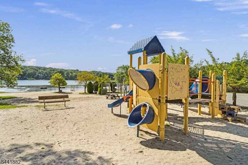 White Meadow Lake - Residential