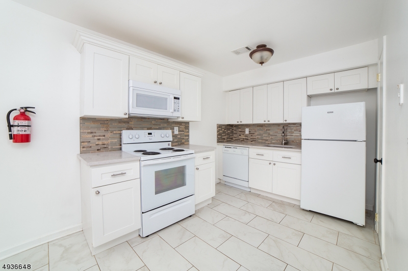 Hidden Valley - Residential Lease