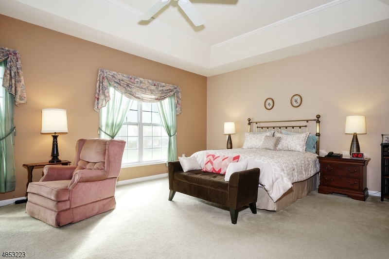 SOMERSET RUN - Residential