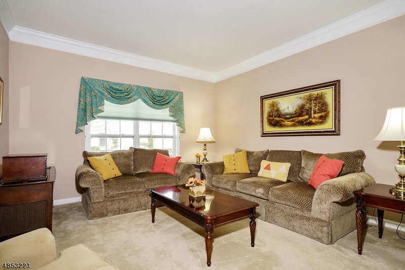 SOMERSET RUN - Residential