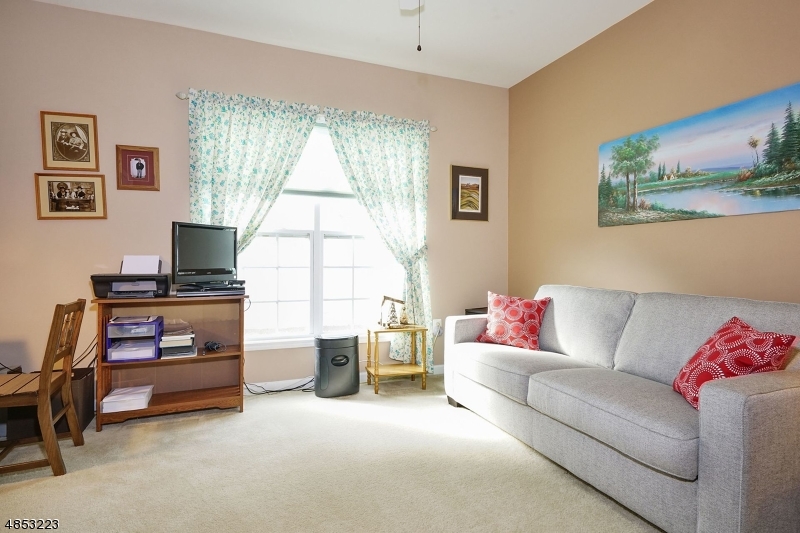 SOMERSET RUN - Residential