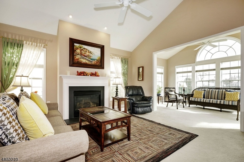 SOMERSET RUN - Residential
