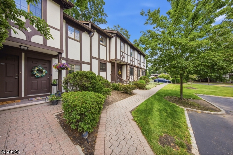 Ridge Gardens - Residential