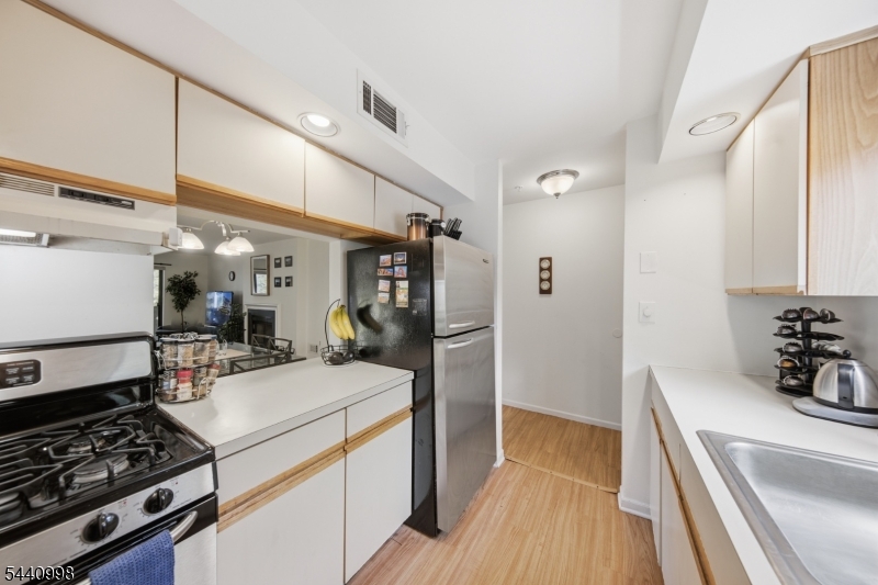 Ridge Gardens - Residential