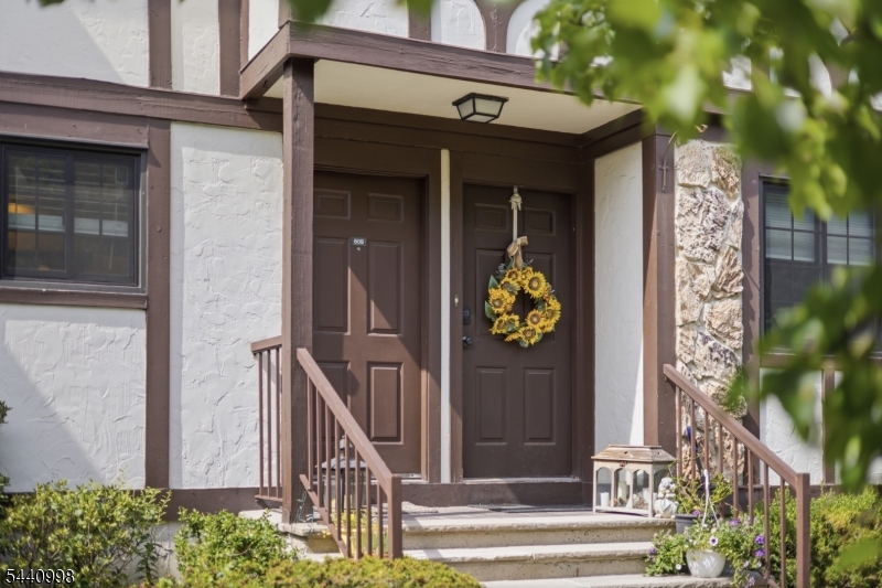 Ridge Gardens - Residential