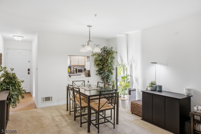 Ridge Gardens - Residential
