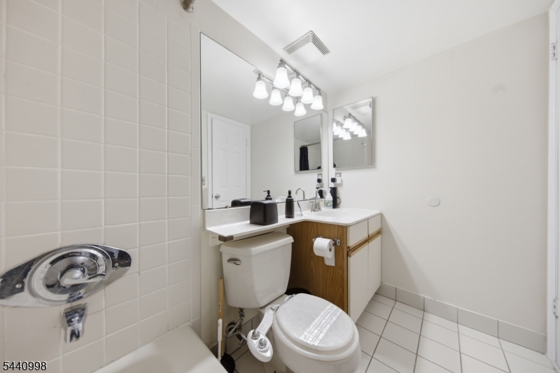 Ridge Gardens - Residential