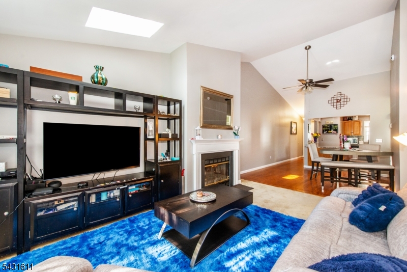Spring Ridge - Residential