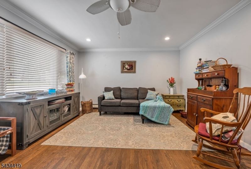 Skyline Lakes - Residential