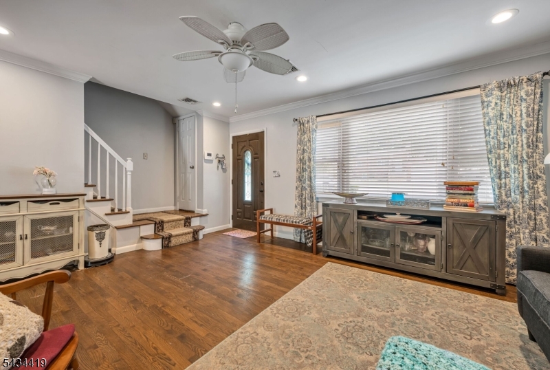 Skyline Lakes - Residential