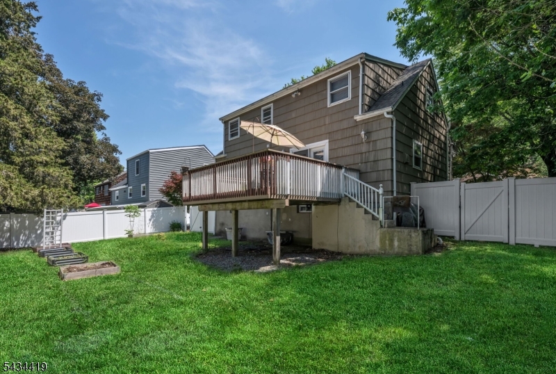 Skyline Lakes - Residential
