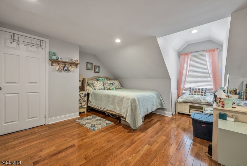 Skyline Lakes - Residential