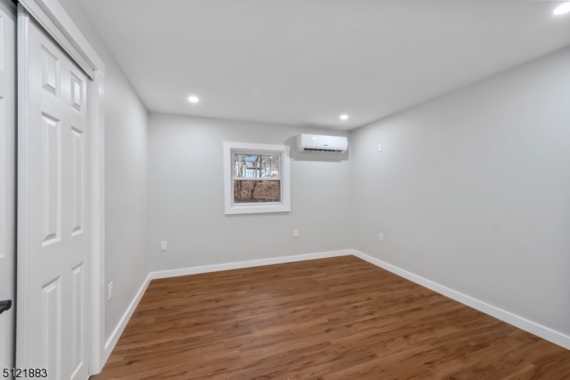 BROOKWOOD EAST - Residential