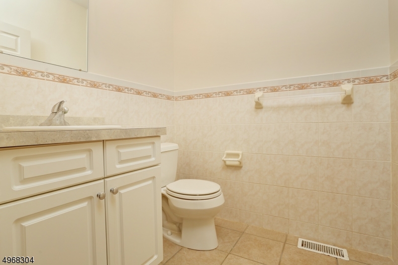 Glenmont Commons - Residential