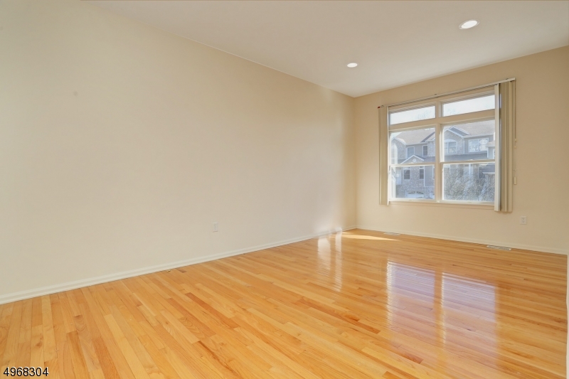 Glenmont Commons - Residential