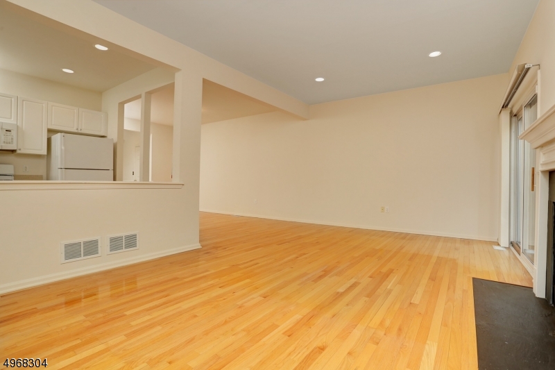 Glenmont Commons - Residential
