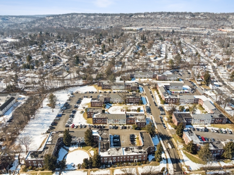 Meadowbrook Village - Residential