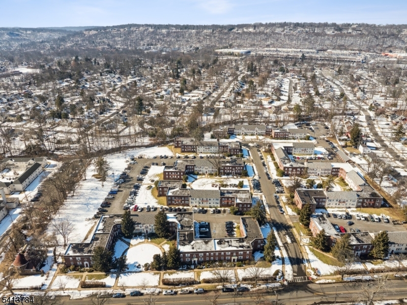 Meadowbrook Village - Residential