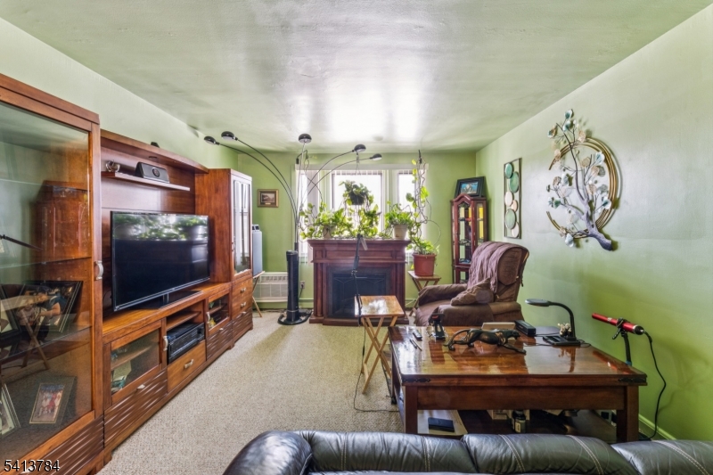 Meadowbrook Village - Residential
