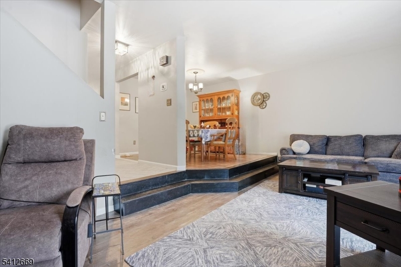 Seasons Glen - Residential