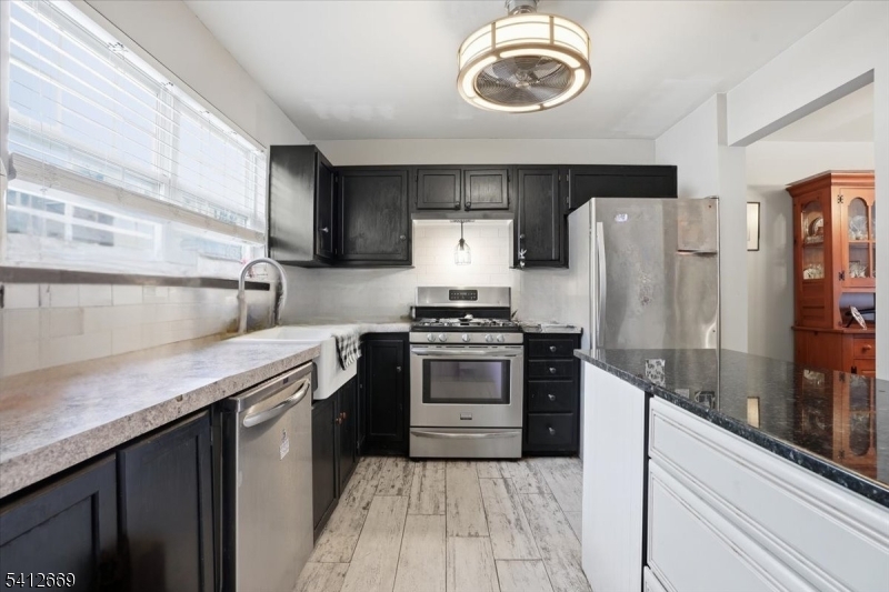 Seasons Glen - Residential