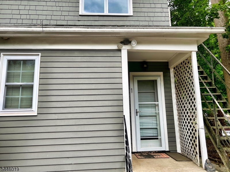 In-Town - Residential Lease