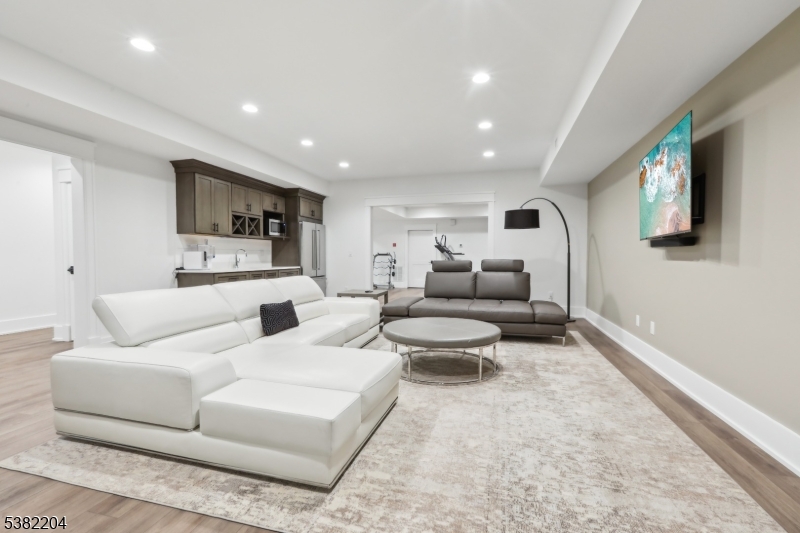 New Vernon - Residential