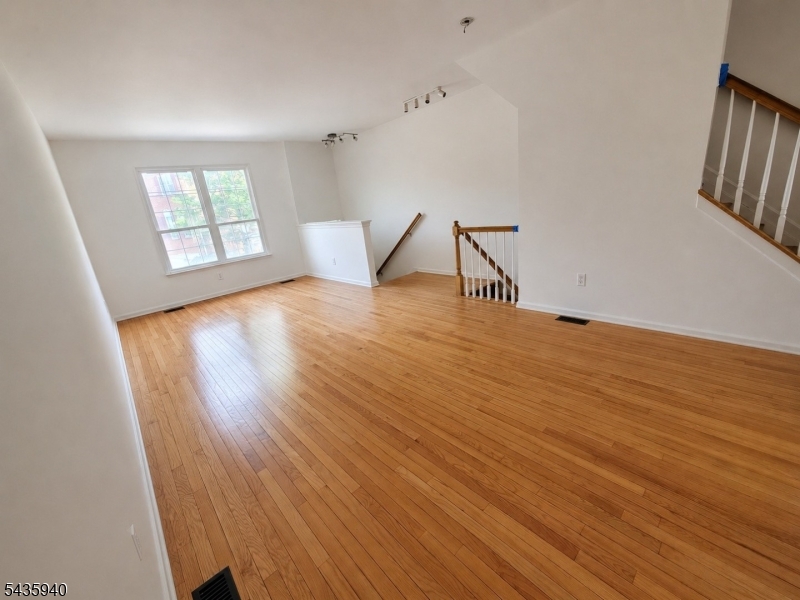 Socierty Hill II - Residential