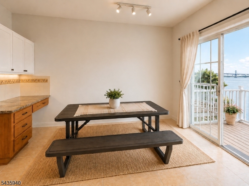 Socierty Hill II - Residential