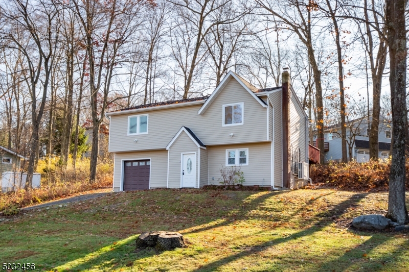 Beautifully renovated 3 Bedroom, 1.5 Bath 1600 sq ft raised ranch located in desirable Scenic Lake community of Hardyston township. Updates include brand new siding, roof, windows, cabinets, countertops, stainless-steel appliances, high efficient heating/cooling and so much more!