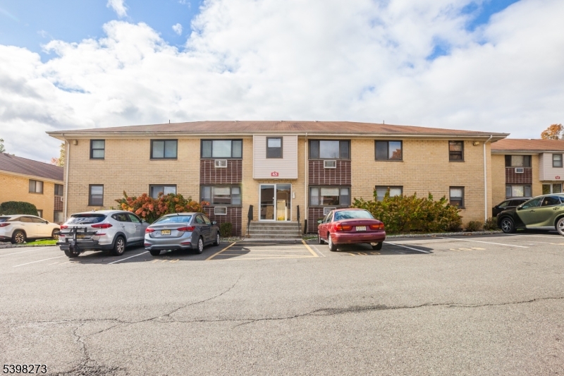 Regency Villiage - Residential Lease