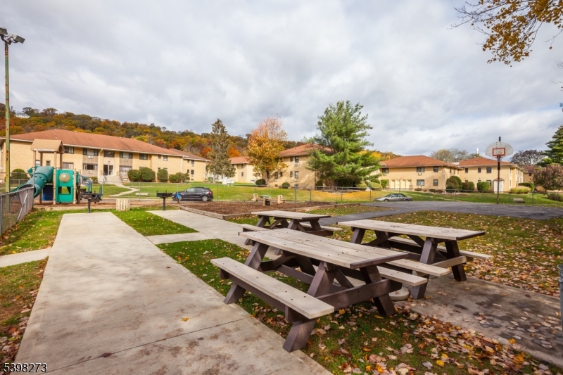 Regency Villiage - Residential Lease