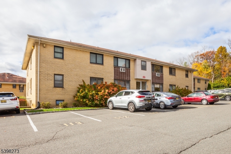 Regency Villiage - Residential Lease