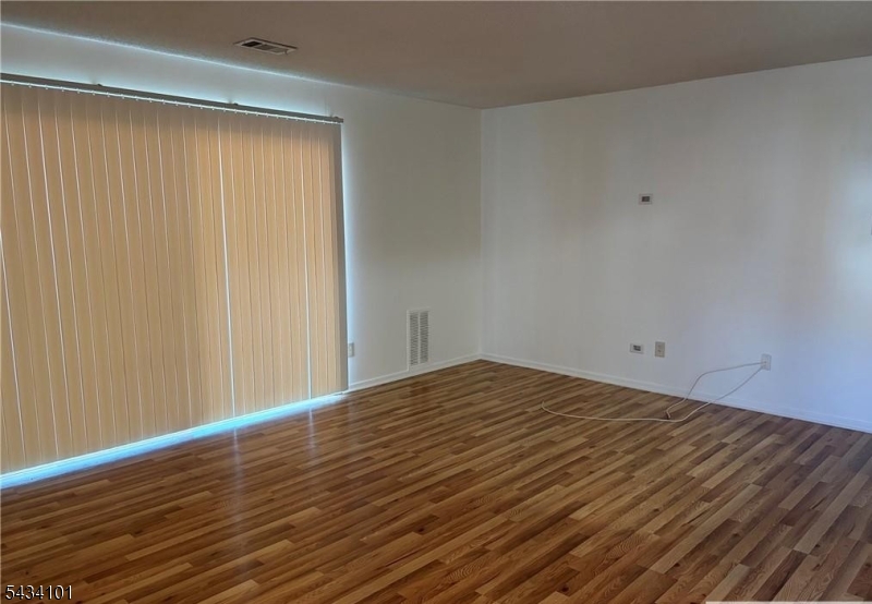 Harbour Club - Residential Lease