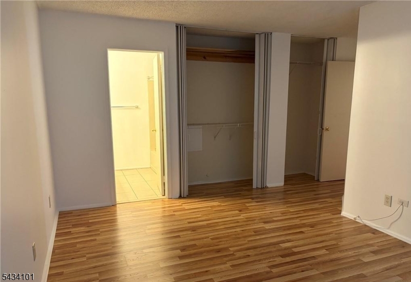 Harbour Club - Residential Lease