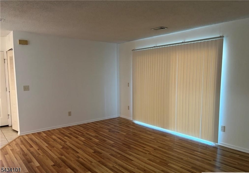 Harbour Club - Residential Lease