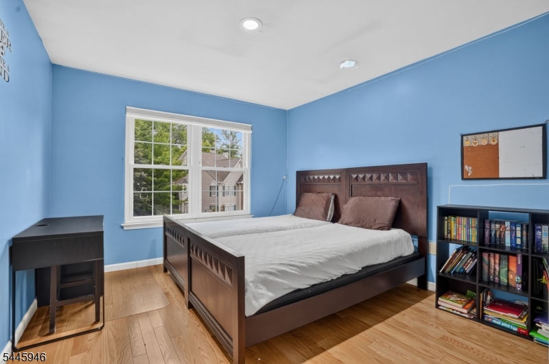 Hamilton Woods - Residential