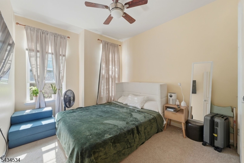 Signature Place - Residential
