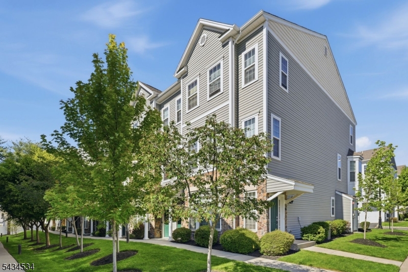 Signature Place - Residential