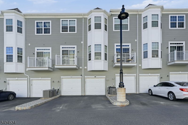 Signature Place - Residential