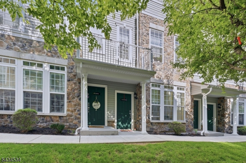 Signature Place - Residential