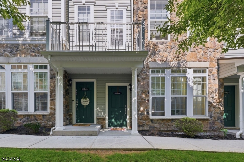 Signature Place - Residential