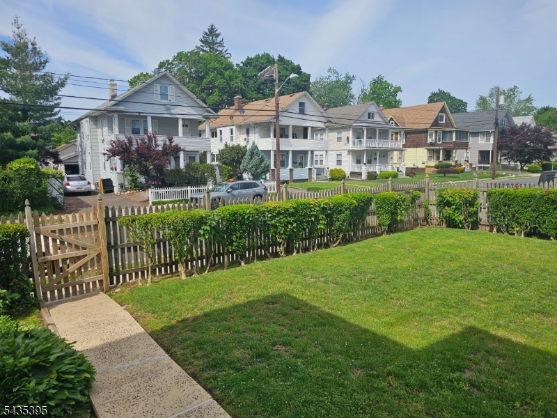 Scotch Plains border - Residential Lease