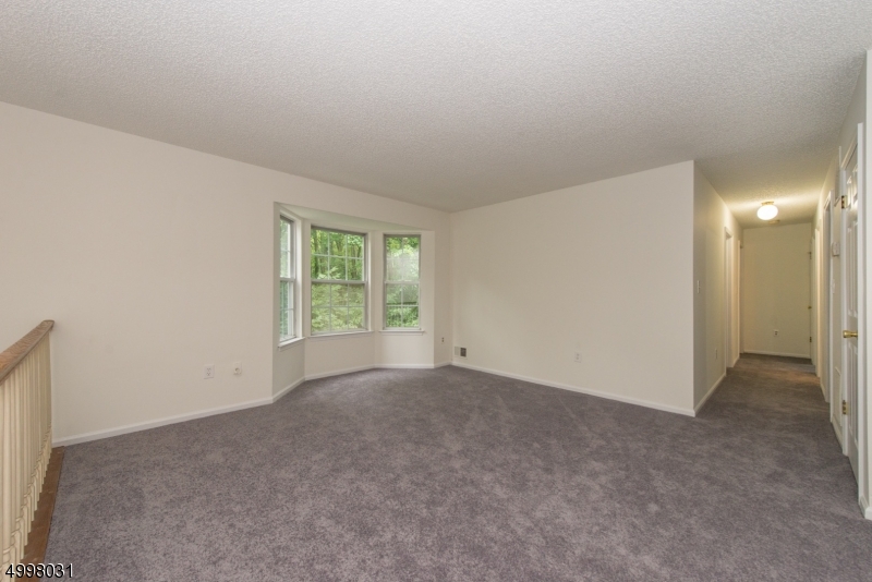 Hunting Hills - Residential