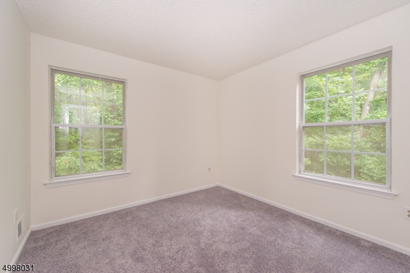 Hunting Hills - Residential